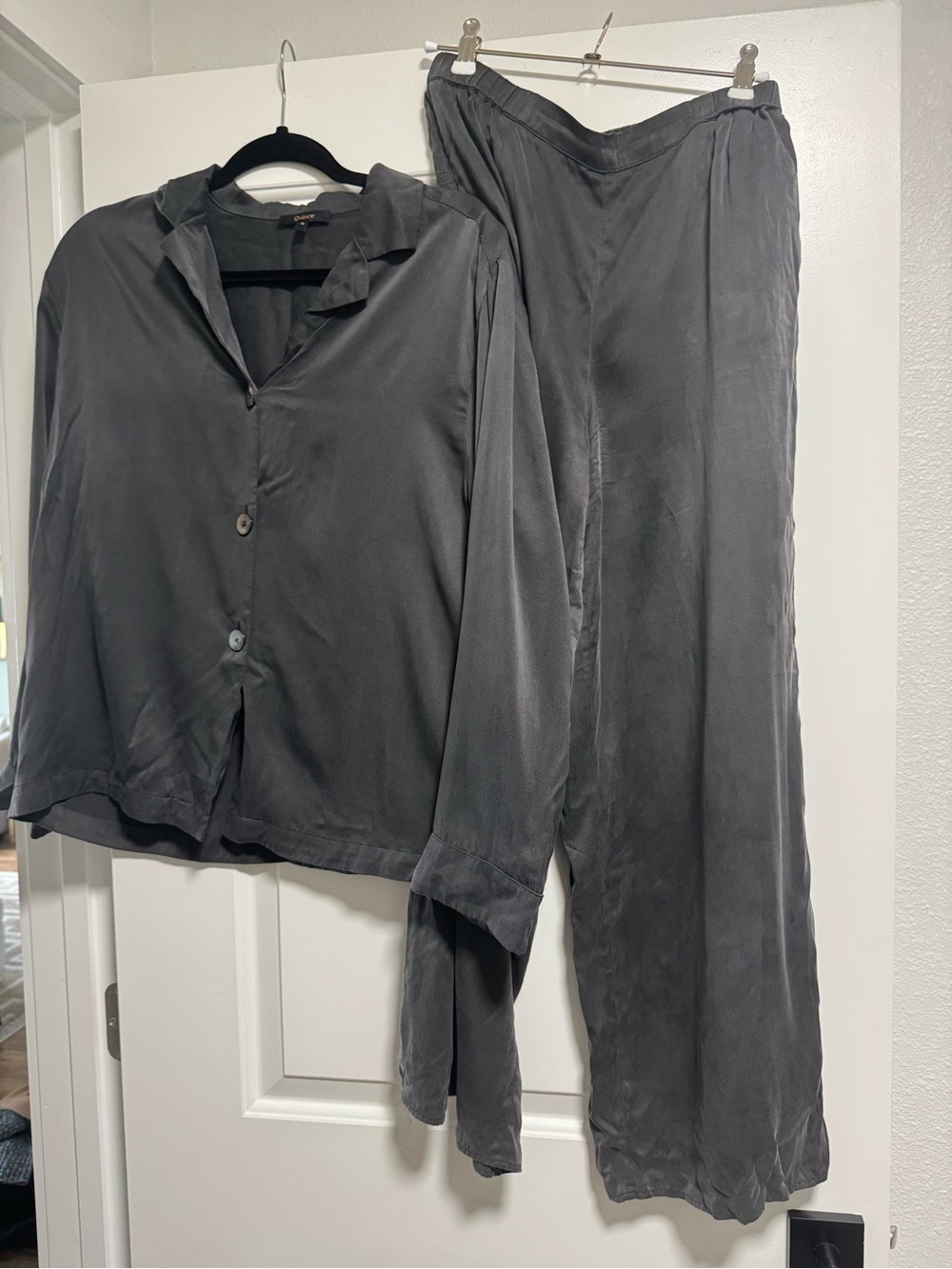 Quince Washable Silk Gray Pajama Set